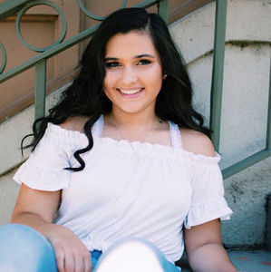 Meet your Posher, Isabela